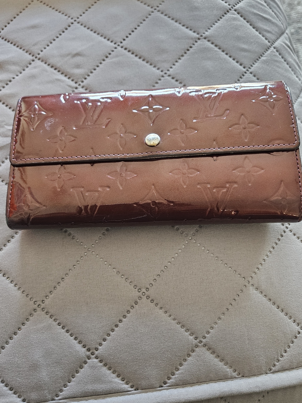 Louis Vuitton Vernis Patent Leather Bifold Wallet in Burgundy
